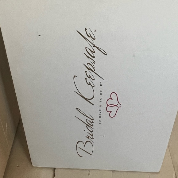 Stunning wedding gowns from Tara Keely Spring 2011 bridal sweetheart, taffeta - Picture 10 of 16